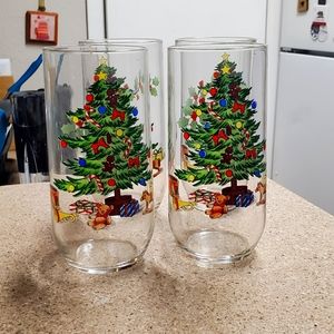 Set of four vintage Tienshan "Holiday Hostess" glass tumblers with Christmas tr